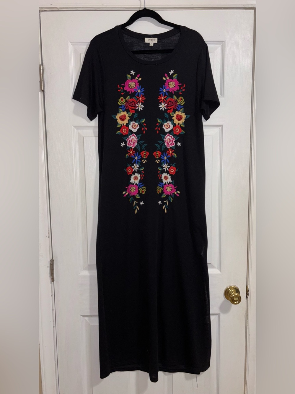 Umgee Embroidered Side Slit Maxi Dress Size Small